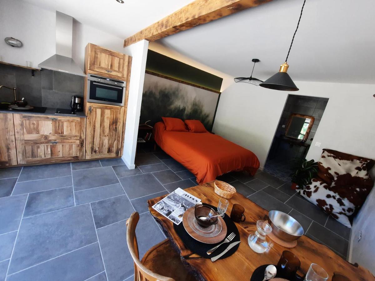 Bed and Breakfast Le Petit Begou Saint-Auban-d'Oze Экстерьер фото